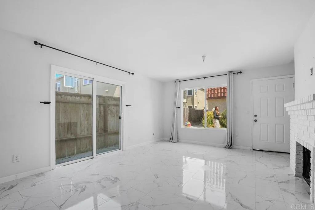 https://cdn.realtyfeed.com/cdn/127/306470492/ca774101811b31956ba2b7d837271671.webp