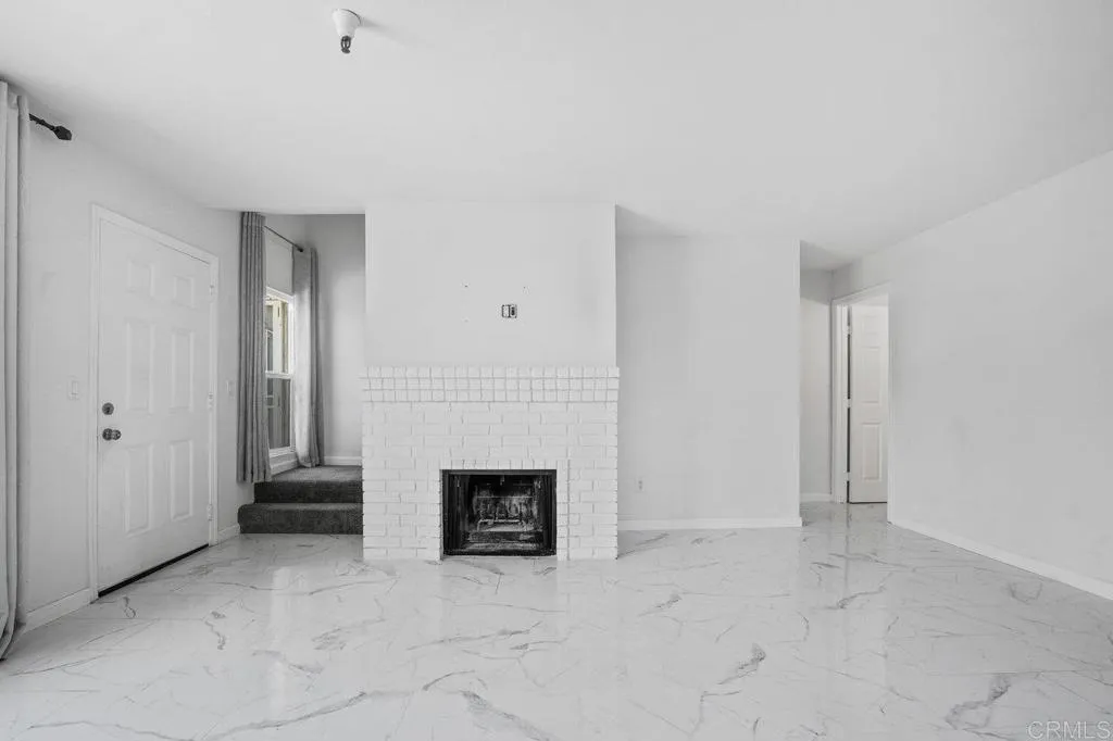 https://cdn.realtyfeed.com/cdn/127/306470492/def255decdad48d5420d4dd7dbd8a6c5.webp