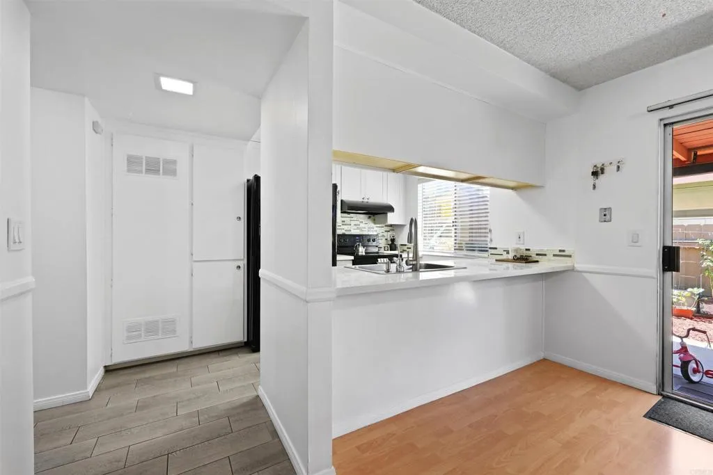 Photo #11: PTP2504562 Listing: Photo #11