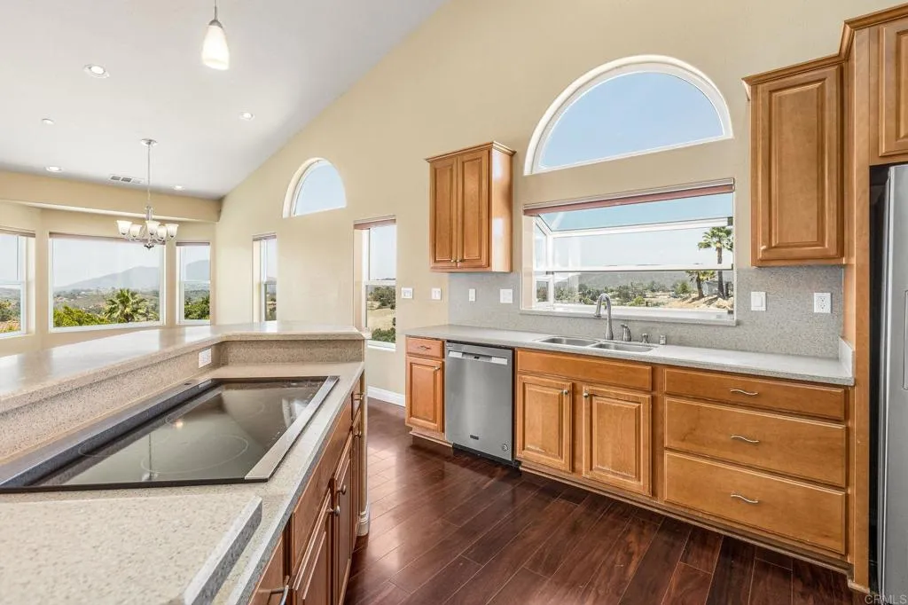https://cdn.realtyfeed.com/cdn/127/306470502/2406868cc8b88c2746d82f63fd07ed34.webp