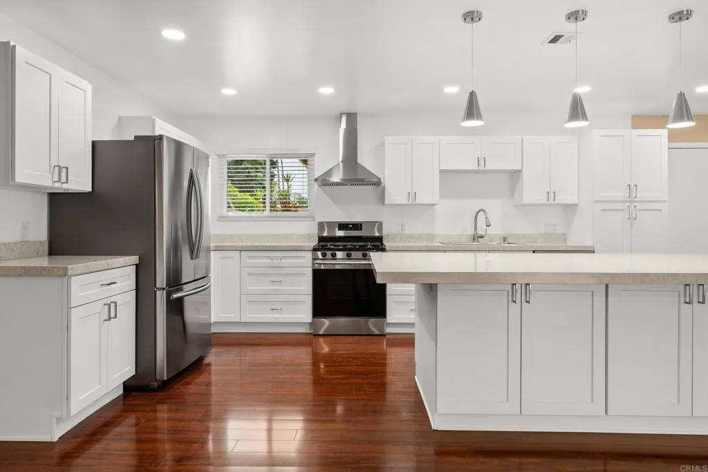 https://cdn.realtyfeed.com/cdn/127/306470516/65844c52bd725dbc15c042bfe01903b5.webp