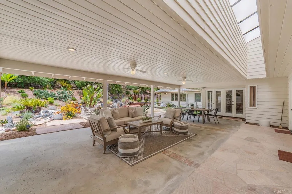 https://cdn.realtyfeed.com/cdn/127/306470579/19a04f42d9445615c76d0a27a64eb01a.webp