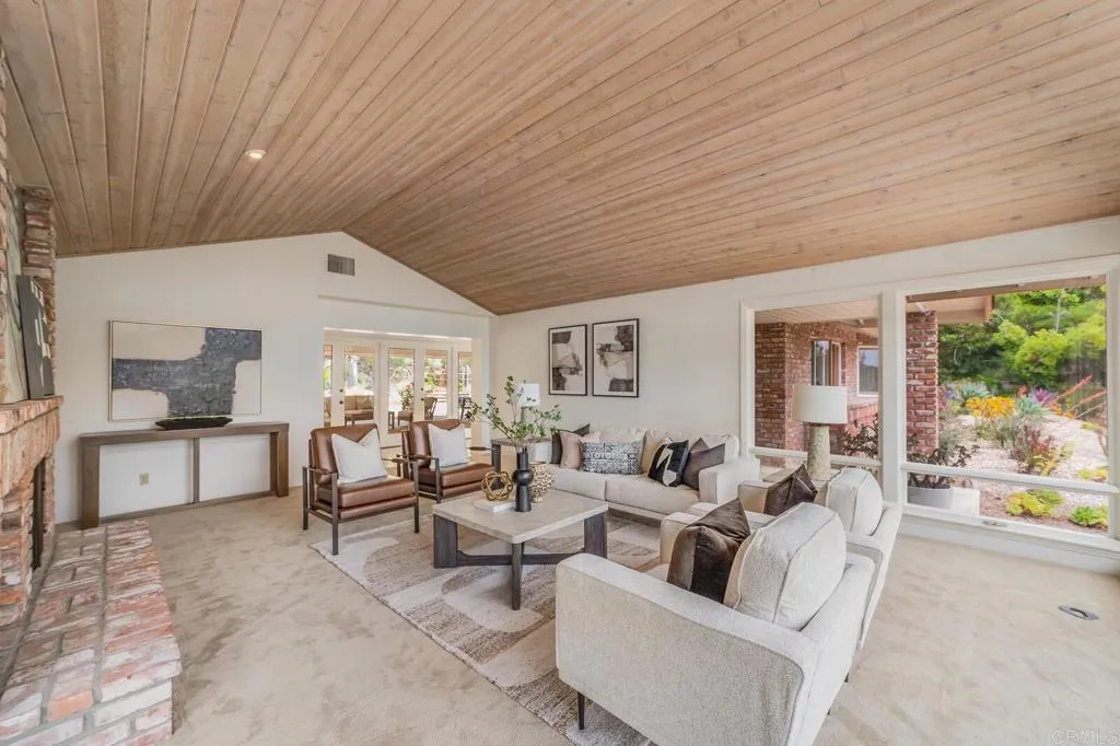 https://cdn.realtyfeed.com/cdn/127/306470579/b32bf0a73056180c61f7a3c58116fd36.webp
