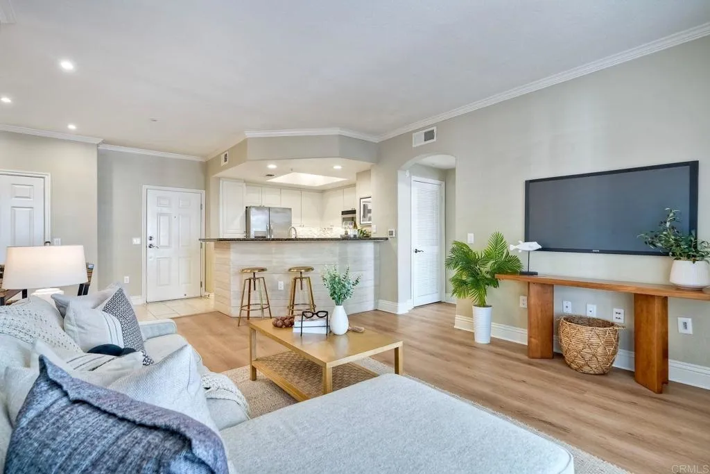 Photo #6: NDP2506000 Listing 