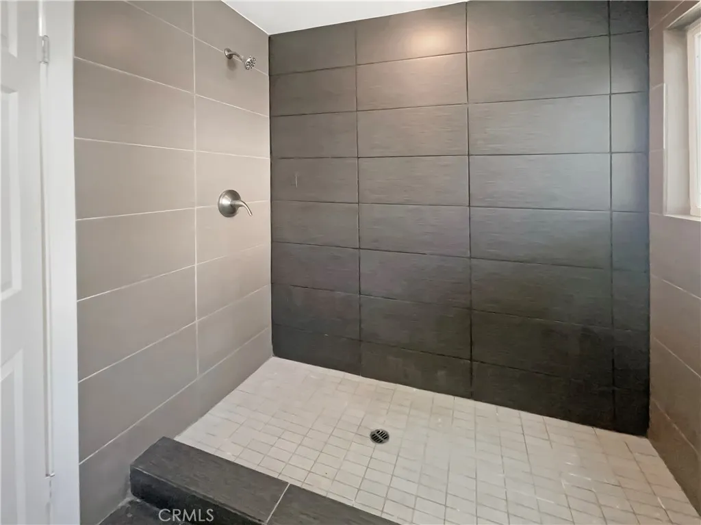 https://cdn.realtyfeed.com/cdn/127/306470923/090d529c6fe6790f3b0f14d9504055c8.webp