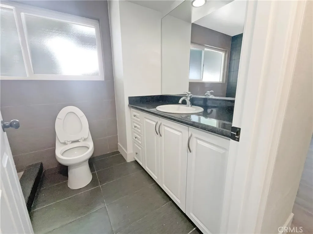 Photo #8: CV25137246 Listing: Photo #8