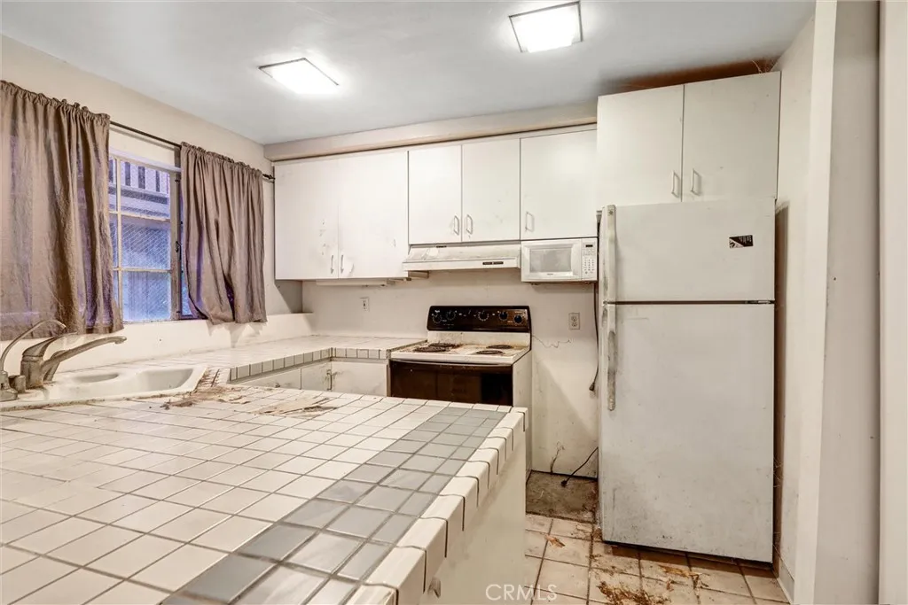 https://cdn.realtyfeed.com/cdn/127/306471031/7025444d543abd1d5f7ad24dcabc5e3a.webp