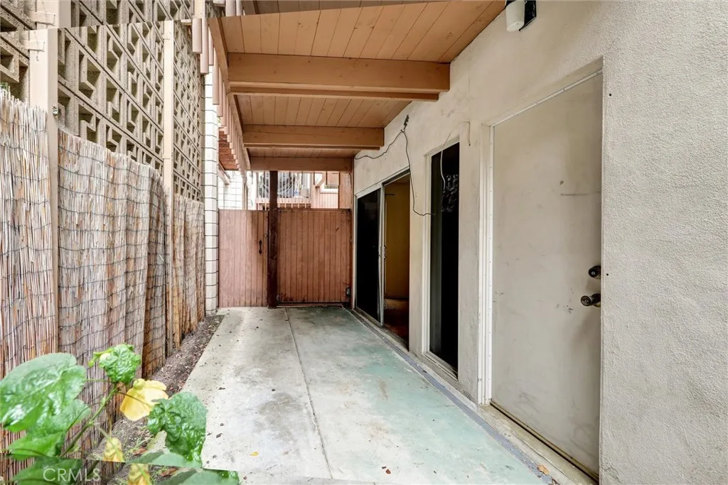 https://cdn.realtyfeed.com/cdn/127/306471031/8209372243624d3d6f32289e6f974f15.webp