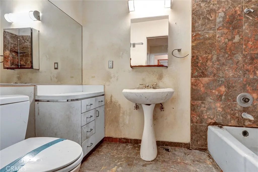 https://cdn.realtyfeed.com/cdn/127/306471031/b8d7a8d4a07bda3640616959164652f4.webp