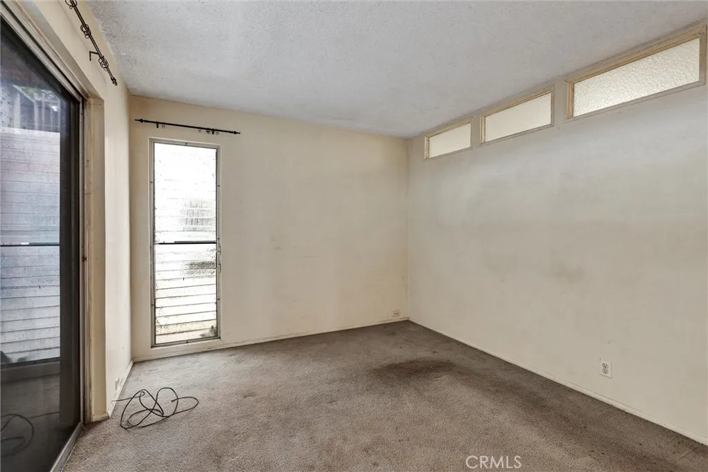 https://cdn.realtyfeed.com/cdn/127/306471031/d2e26301f5112918c36adb3bcd8a72b1.webp