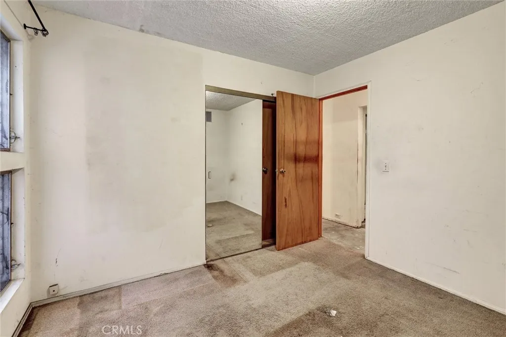 https://cdn.realtyfeed.com/cdn/127/306471031/f7f8a982a82a0c15485fe457872793d4.webp