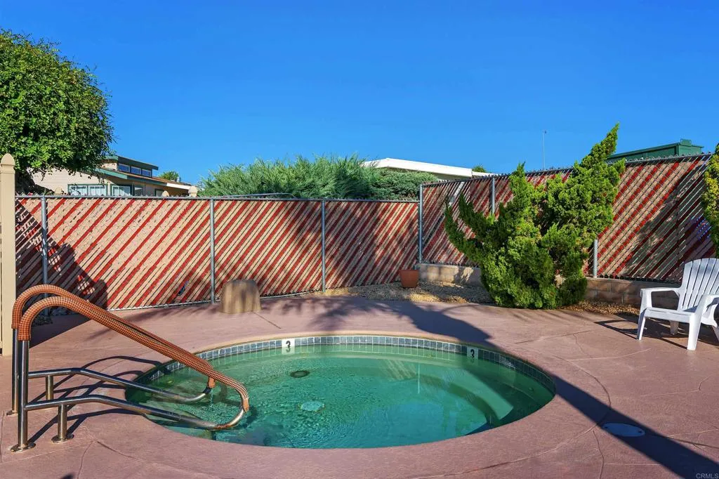 https://cdn.realtyfeed.com/cdn/127/306471042/84795935a0ff643dca11260659245f0f.webp