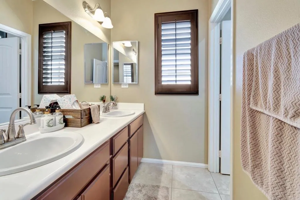 https://cdn.realtyfeed.com/cdn/127/306471057/174517b70bb6b322c2dbabc327539b83.webp