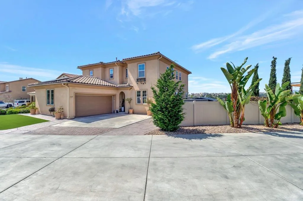 https://cdn.realtyfeed.com/cdn/127/306471057/2375dfe2985f1234cdd8494ce5e3f696.webp
