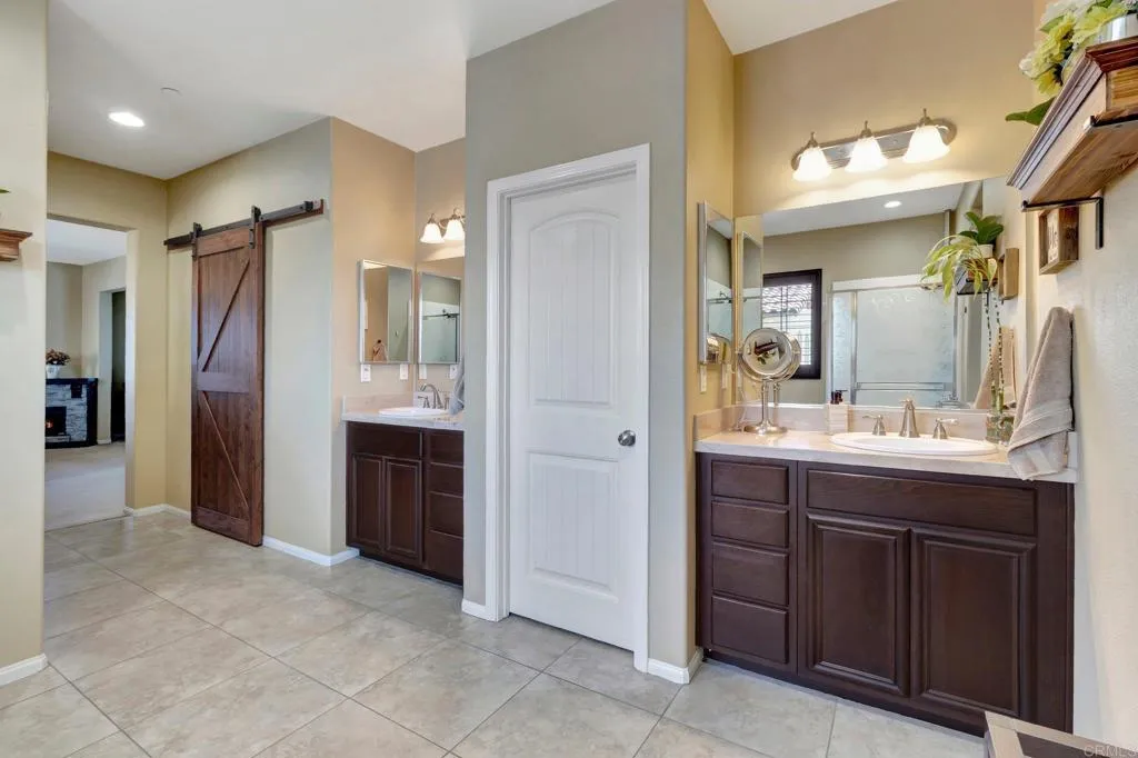 https://cdn.realtyfeed.com/cdn/127/306471057/a37ba584e3a927e96d9d43ebcacb57d7.webp