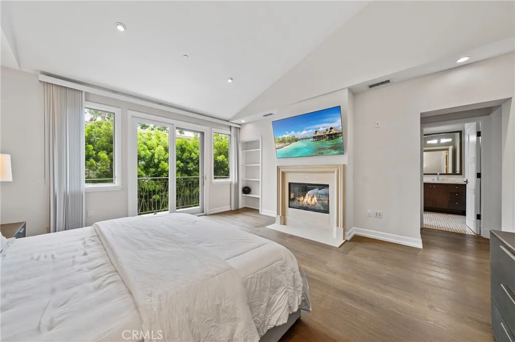 823 Bundy Drive UNIT 110, Los Angeles, CA, 90049