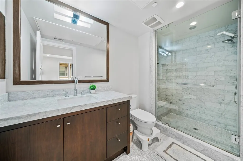 823 Bundy Drive UNIT 110, Los Angeles, CA, 90049