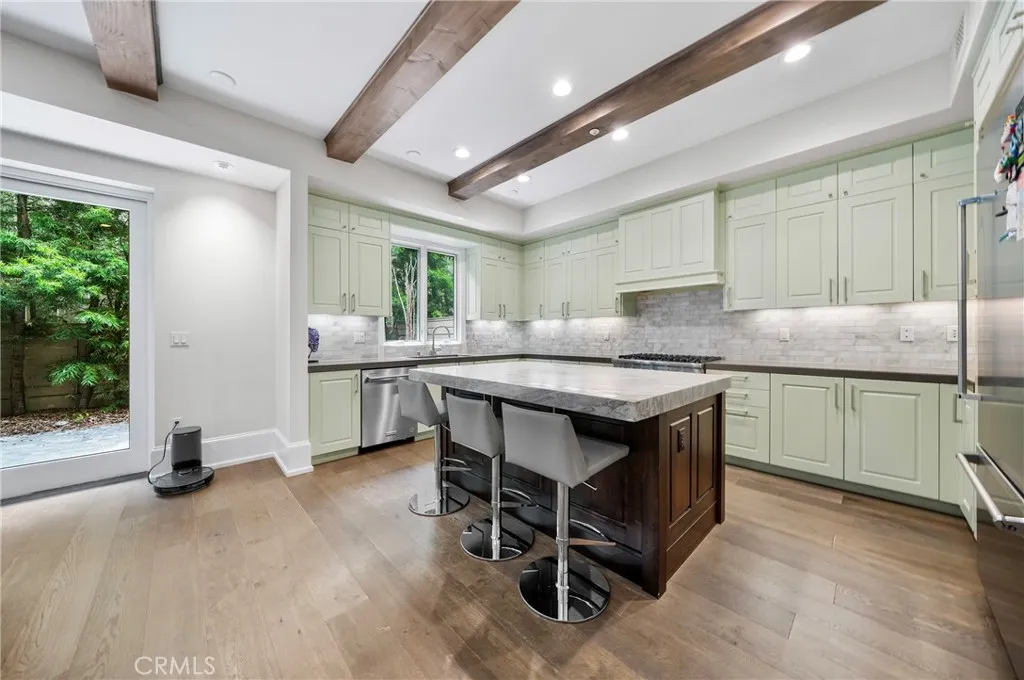 823 Bundy Drive UNIT 110, Los Angeles, CA, 90049