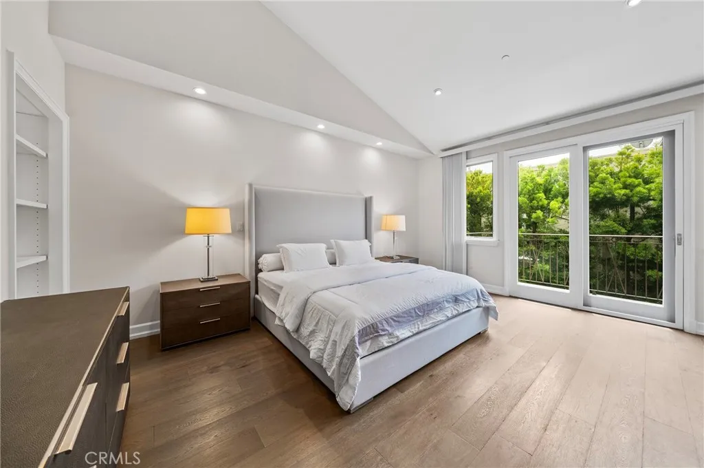 823 Bundy Drive UNIT 110, Los Angeles, CA, 90049