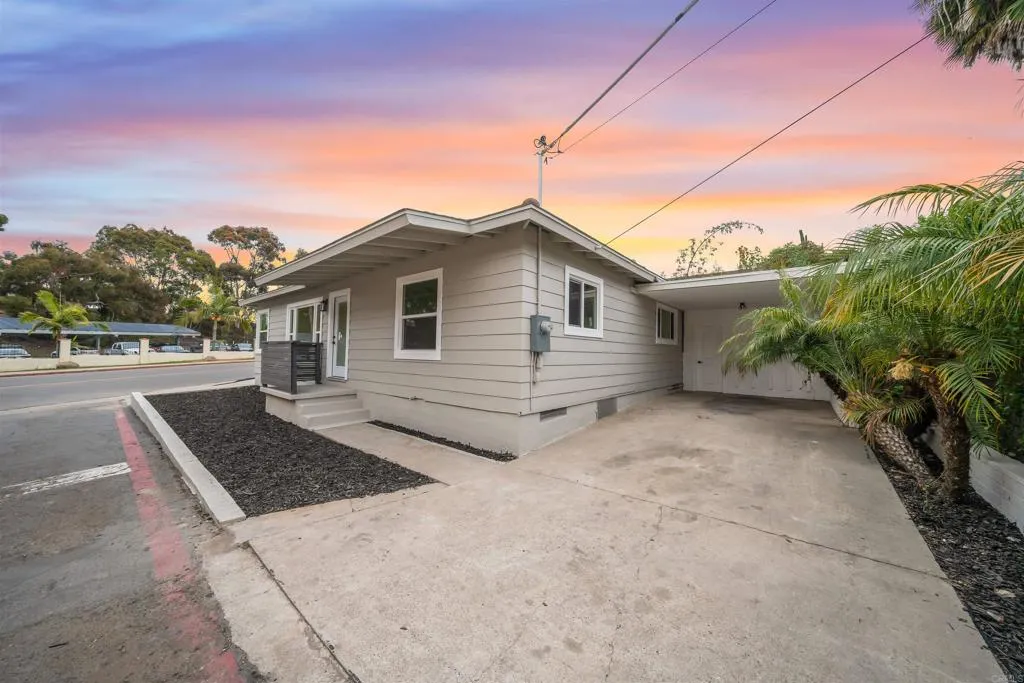 https://cdn.realtyfeed.com/cdn/127/306471211/2a42d46bc7e01cd7c4351dafae3b9d97.webp