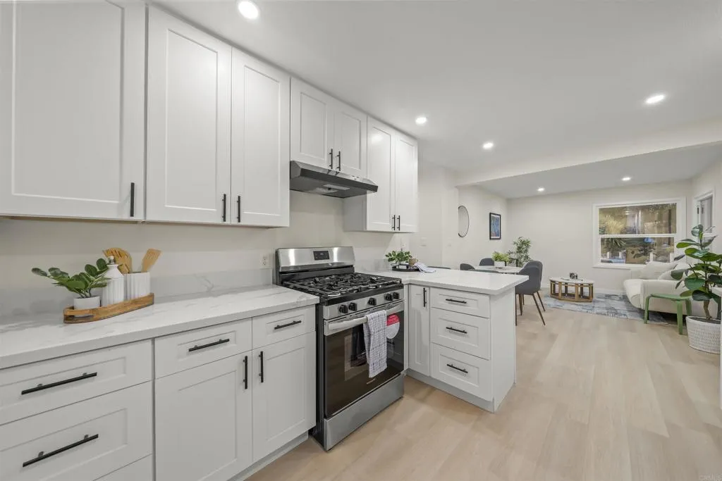 https://cdn.realtyfeed.com/cdn/127/306471211/36239df3e2a76d02248acf340d985137.webp