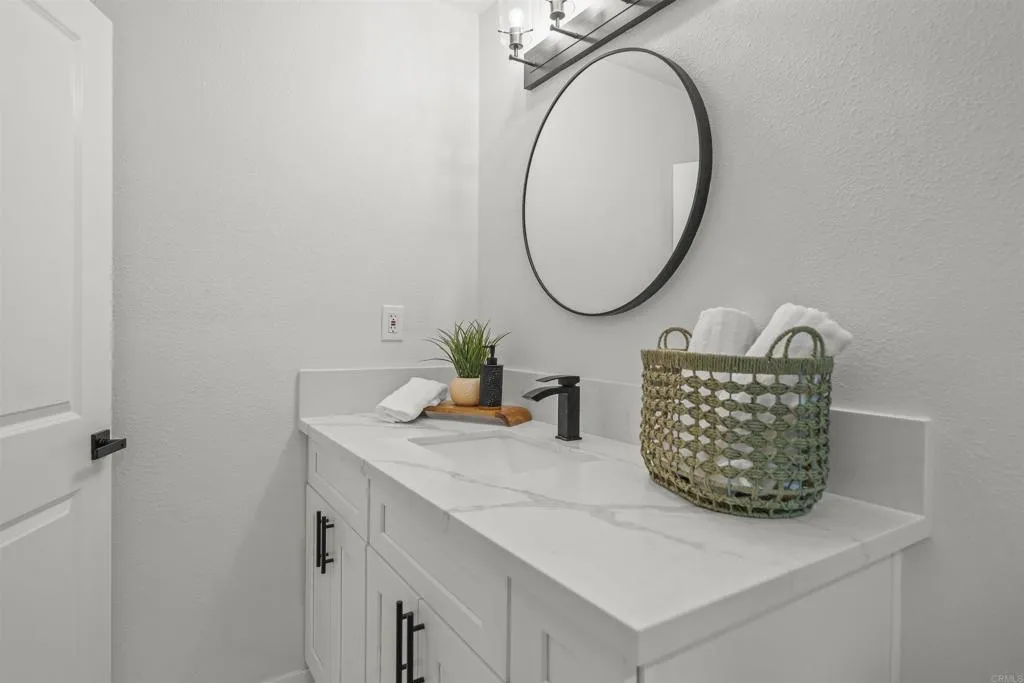 https://cdn.realtyfeed.com/cdn/127/306471211/e7c0bf302fba3131d0609fe94d3f4dd9.webp