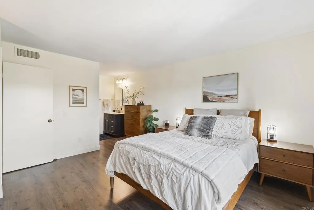 https://cdn.realtyfeed.com/cdn/127/306471286/37beaf1ef73e4bdf0fd5d2414cc71ebe.webp