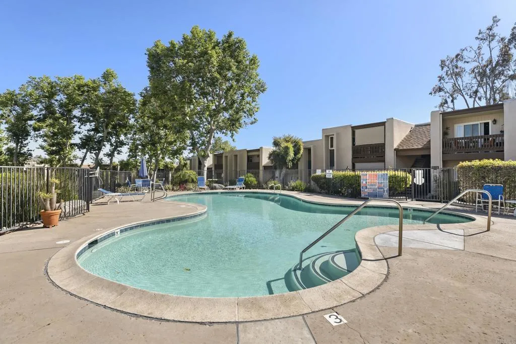https://cdn.realtyfeed.com/cdn/127/306471286/3bc929c6f2ce3930e30ba84935ce9dd5.webp