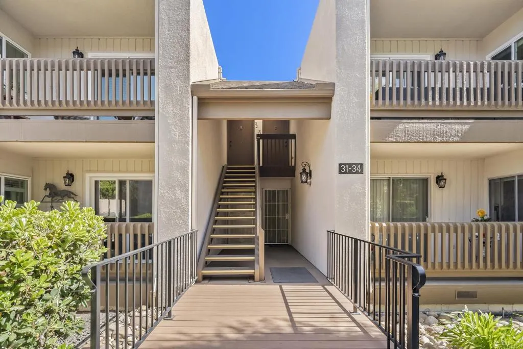 https://cdn.realtyfeed.com/cdn/127/306471286/793779b0a8bc4148bed3ae4f3e396ba3.webp