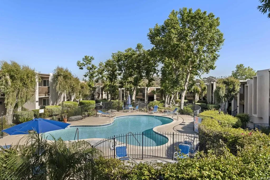https://cdn.realtyfeed.com/cdn/127/306471286/bcc79b4a67f0a98665c0389eedc45b05.webp