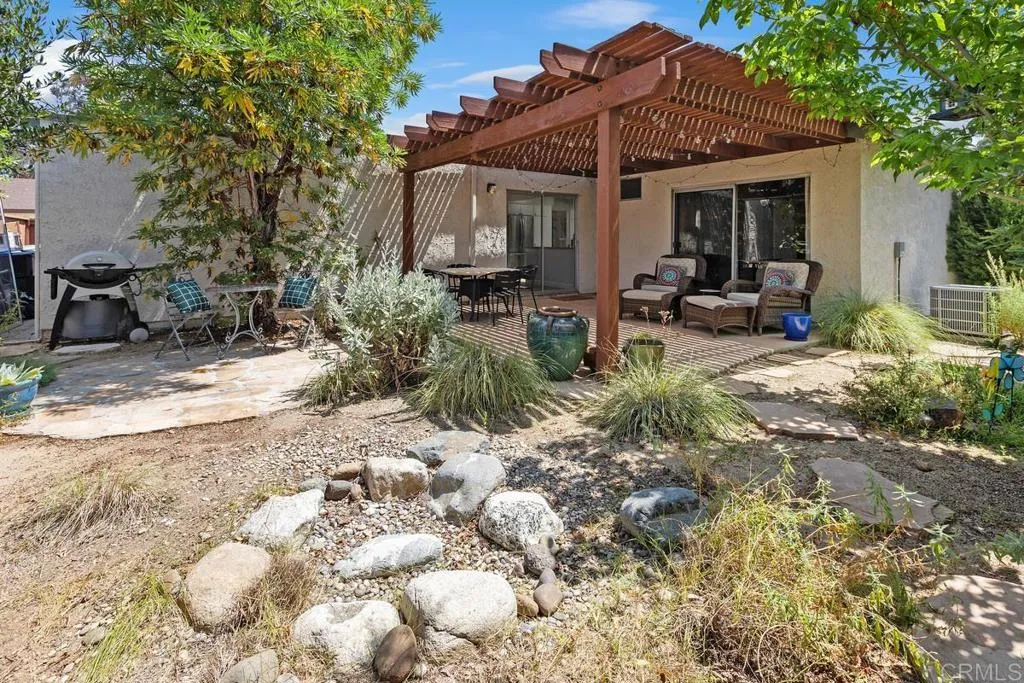 https://cdn.realtyfeed.com/cdn/127/306471321/11886657d27b8a177ef548f8d91d212f.webp