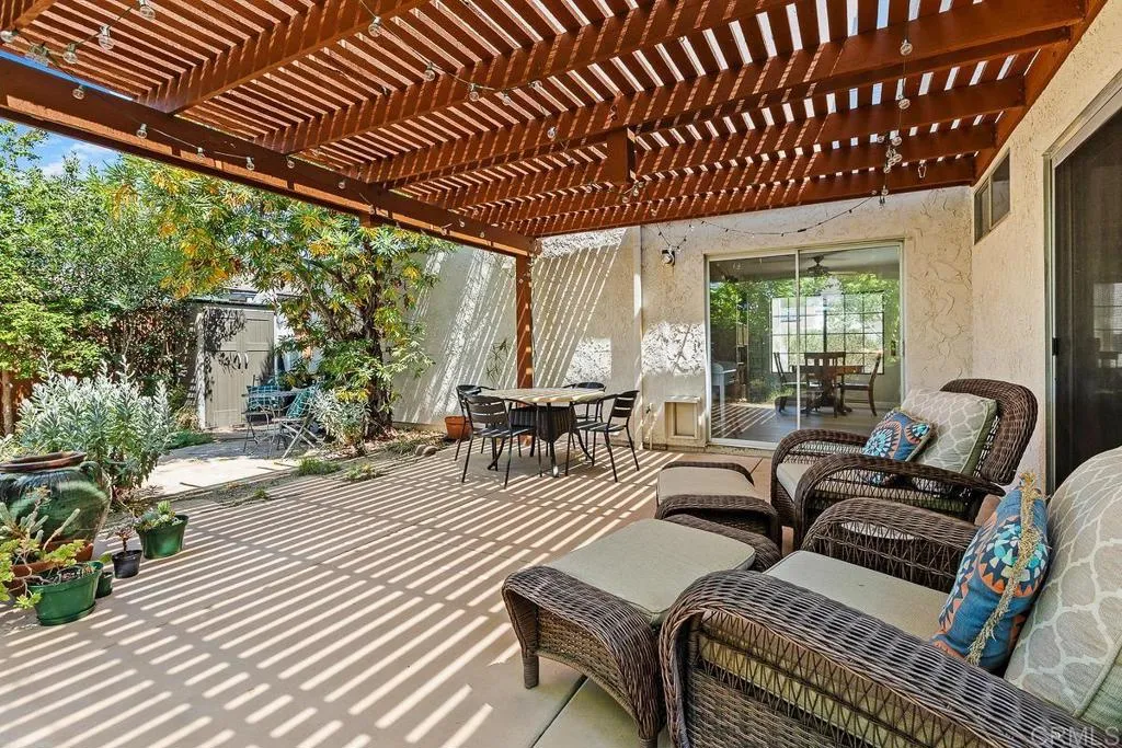 https://cdn.realtyfeed.com/cdn/127/306471321/643f3f9d3558e929dc4295ca55270a27.webp