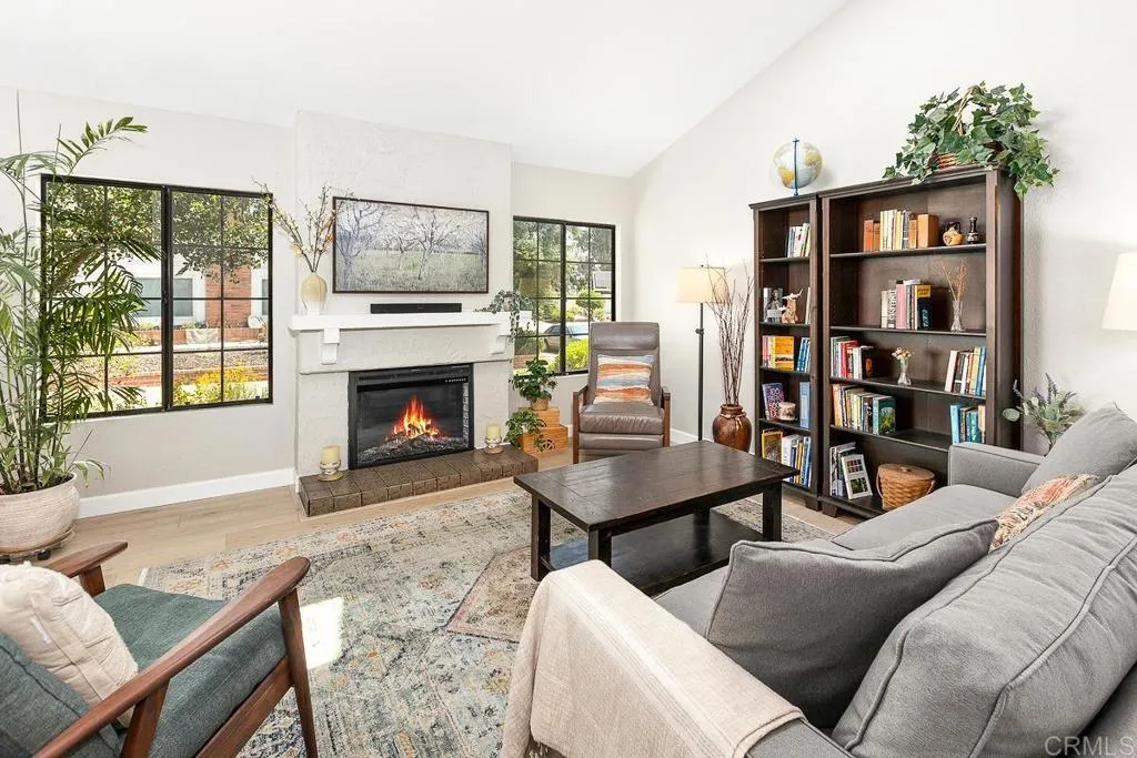 https://cdn.realtyfeed.com/cdn/127/306471321/83e47d39942c8f21a1a2d3256dd44599.webp