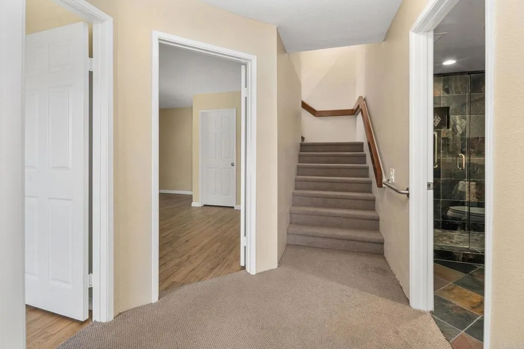 Photo #3: PTP2504597 Listing 