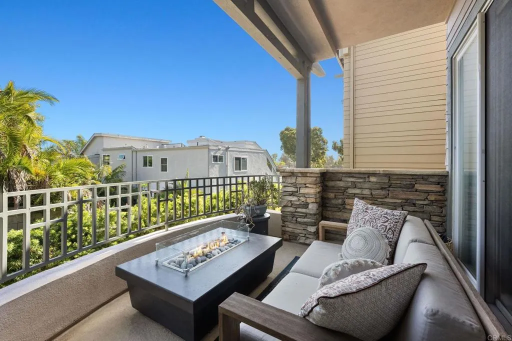 https://cdn.realtyfeed.com/cdn/127/306471595/0e3869f284a3efbc463f9bd509982028.webp