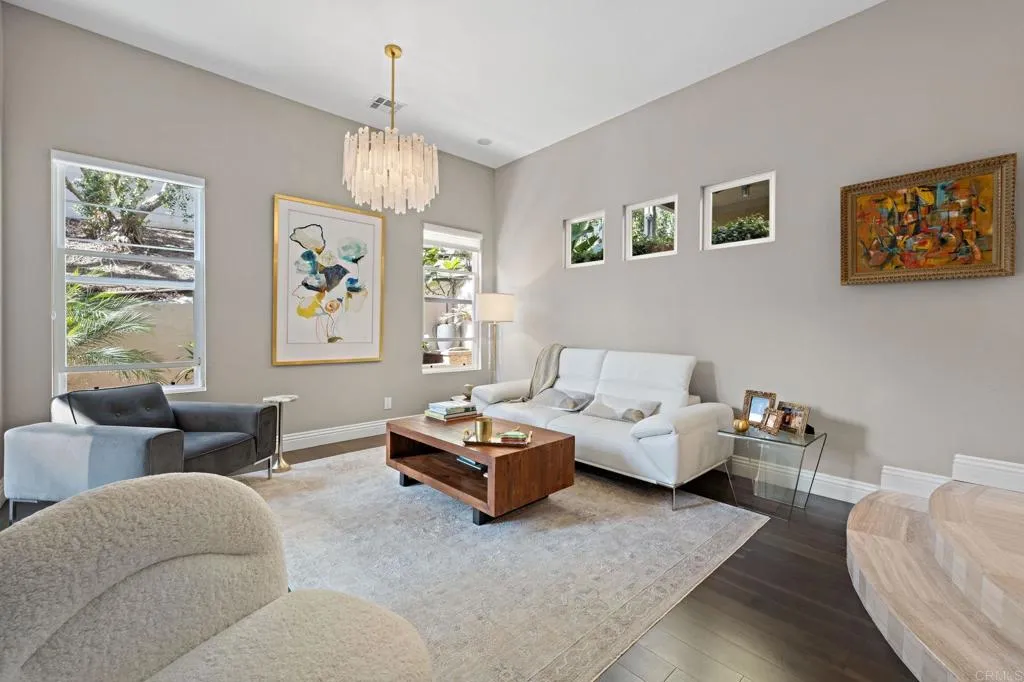 https://cdn.realtyfeed.com/cdn/127/306471595/51f536a6fd9cf570f1eb03d6c06a1e1f.webp