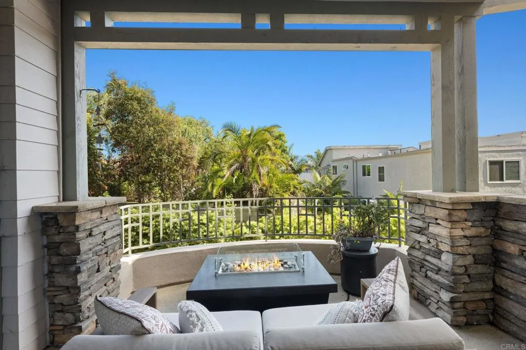 https://cdn.realtyfeed.com/cdn/127/306471595/c219d47ad913c864b87f88b266564254.webp