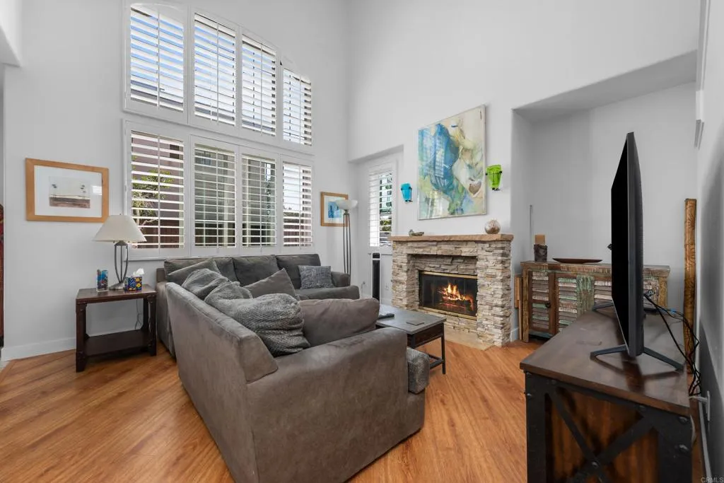 https://cdn.realtyfeed.com/cdn/127/306471633/20bdc8e5defc3f2b2993889bcfd6a322.webp