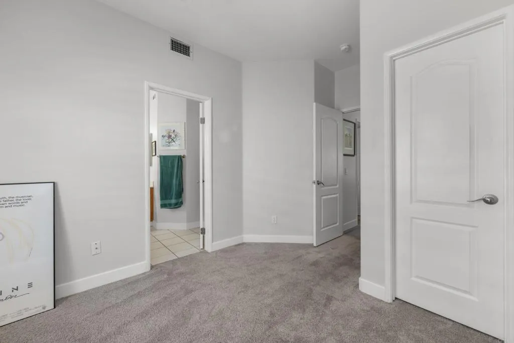 https://cdn.realtyfeed.com/cdn/127/306471633/2b038c1a8b2219bd748454ac01b025d1.webp