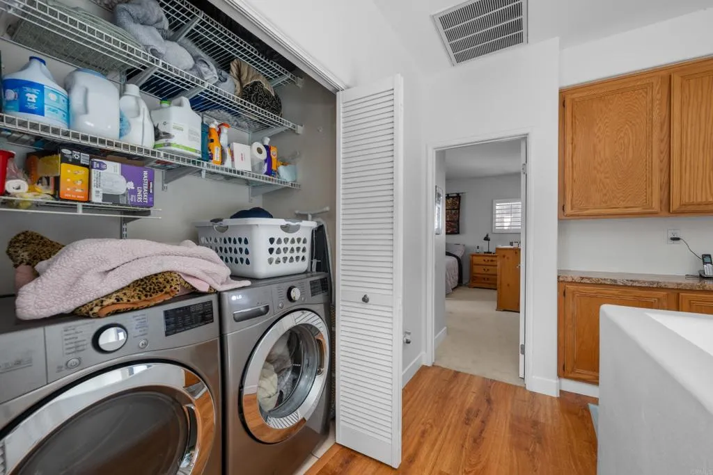 https://cdn.realtyfeed.com/cdn/127/306471633/7d4eb1ce68c094674ac819d6168efd08.webp