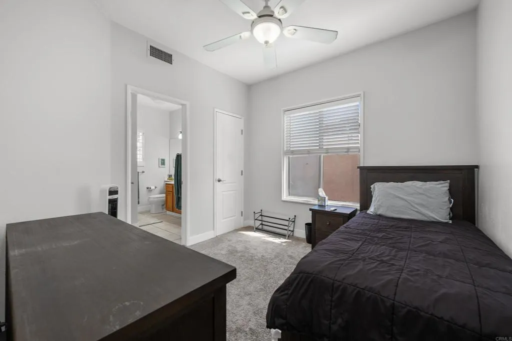 https://cdn.realtyfeed.com/cdn/127/306471633/d217e8ec47f678dc21437af8bf8778a1.webp