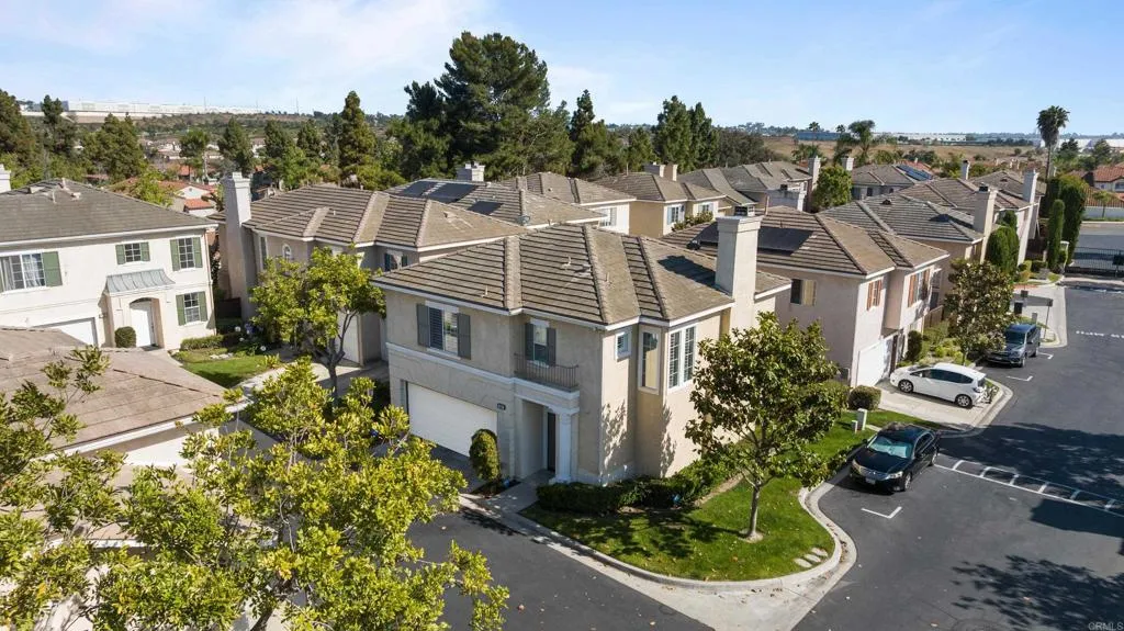 https://cdn.realtyfeed.com/cdn/127/306471633/d51b17bf35bd27e26c07d056f51aef82.webp