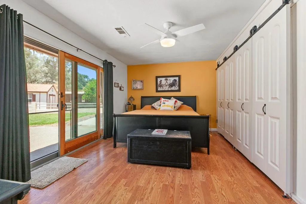 https://cdn.realtyfeed.com/cdn/127/306471713/409d73592c26cc14c5c58c054121388c.webp