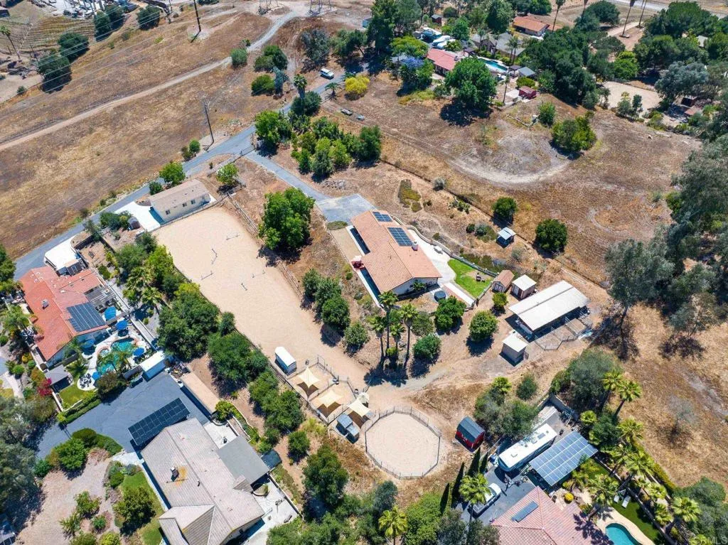 https://cdn.realtyfeed.com/cdn/127/306471713/55a19d9e10cf37c9ee854c812011e79f.webp