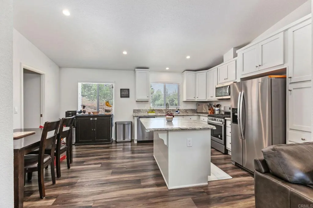 https://cdn.realtyfeed.com/cdn/127/306471713/64e22fd765991ef1fddfedfae9310a27.webp