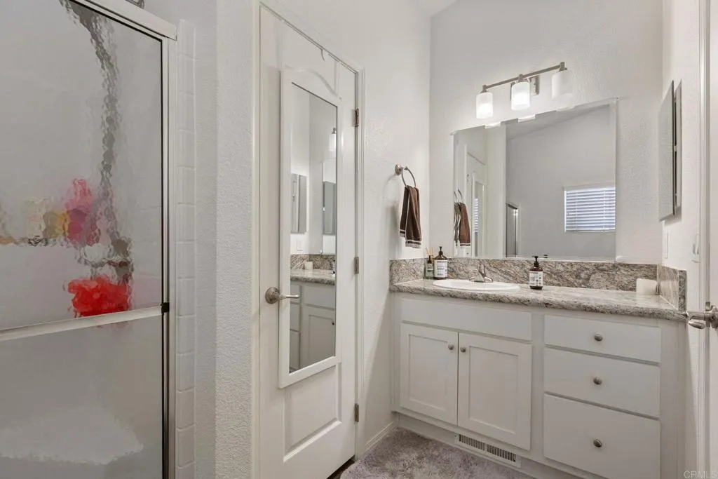 https://cdn.realtyfeed.com/cdn/127/306471713/98998ab8cc63913aa9c77087c94d84ea.webp