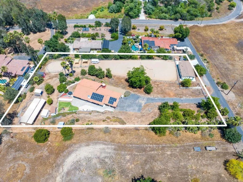 https://cdn.realtyfeed.com/cdn/127/306471713/de36ec66a5dfeb26bdb062b2290c5695.webp