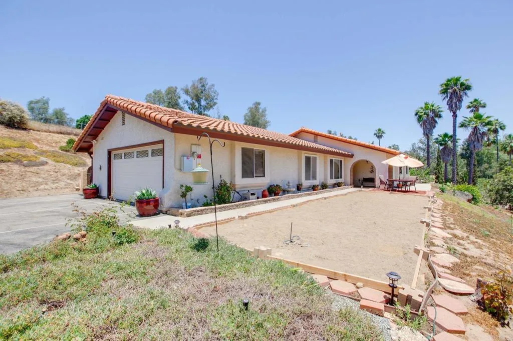 https://cdn.realtyfeed.com/cdn/127/306471713/e3d00d04438fbbc90276eb67c40a8370.webp