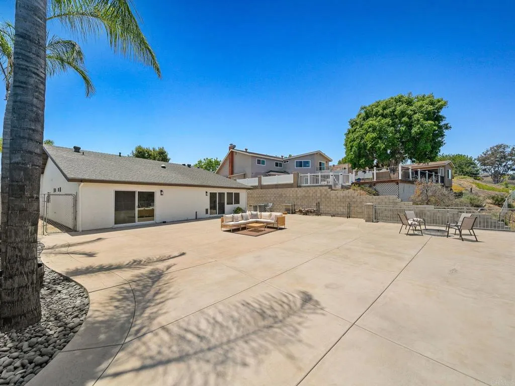 https://cdn.realtyfeed.com/cdn/127/306471746/39d4673d05a566841b0e33f81cf61b00.webp