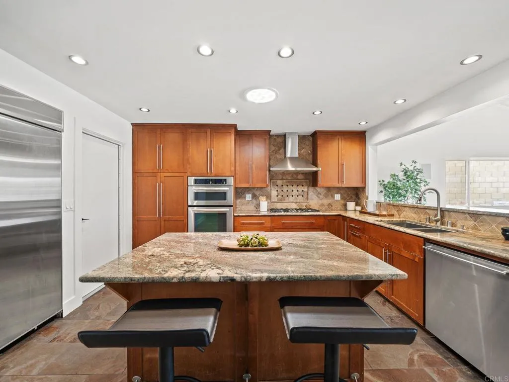 https://cdn.realtyfeed.com/cdn/127/306471746/e2f4e8a0aa0a66ae20d4b6ffd7e2d4ca.webp